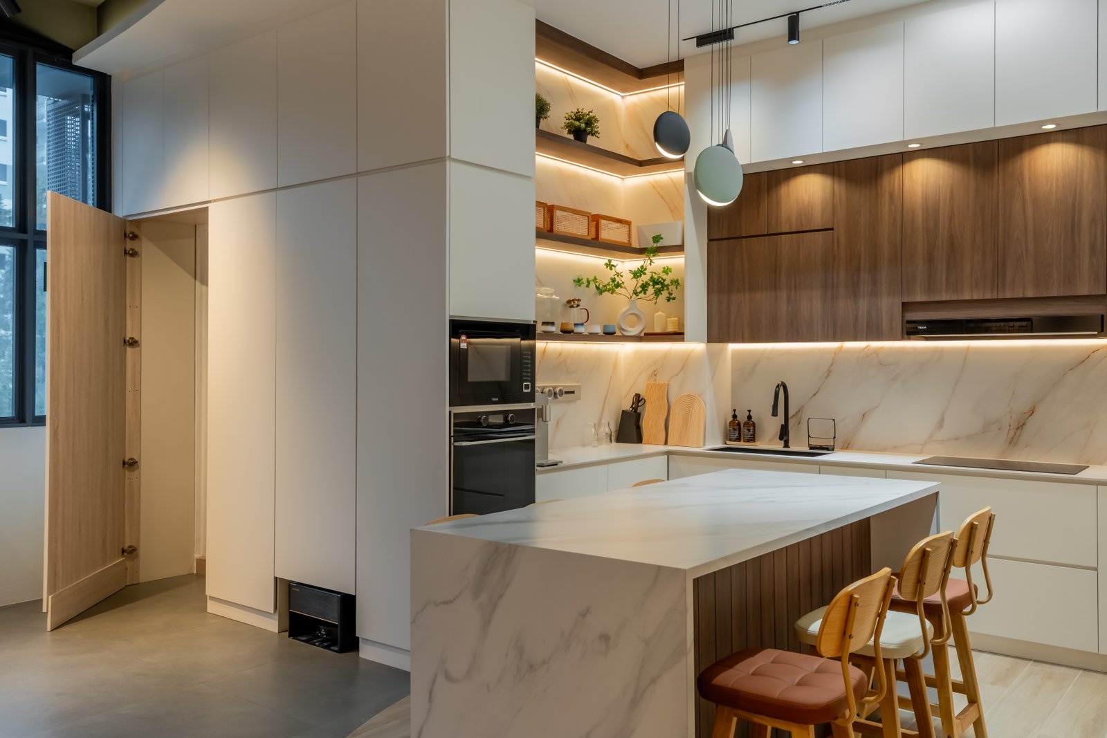11 Woodlands Cl